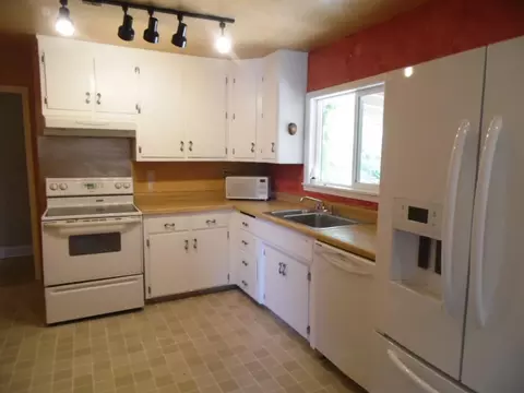 3266 E Bailey Dr, Anderson, CA 96007 photo 5