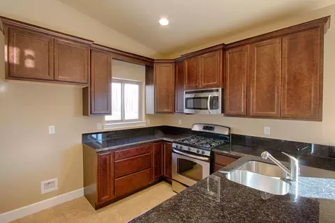 3085 Sierra Madre, Redding, CA 96003 photo 6