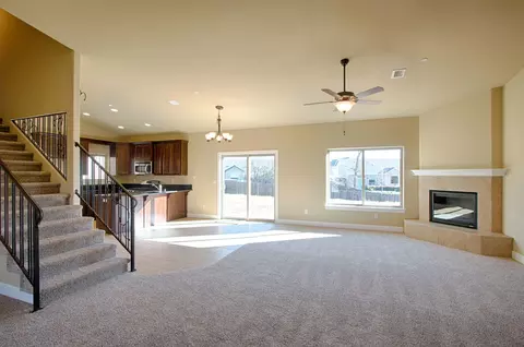 3085 Sierra Madre, Redding, CA 96003 photo 3