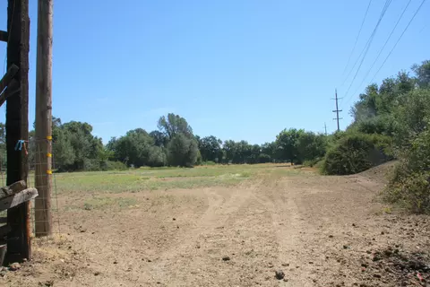 7701 Music Rd, Redding, CA 96002 photo 12