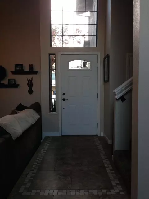 553 Armando Ave, Redding, CA 96003 photo 3