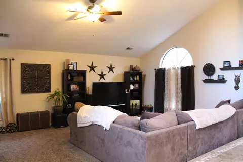 553 Armando Ave, Redding, CA 96003 photo 9