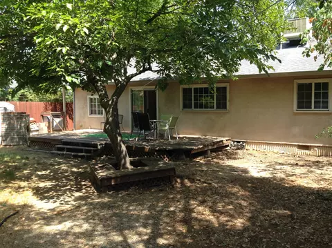 1204 C St, Redding, CA 96002 photo 4