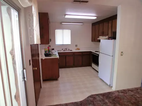 2215 Goodwater, Redding, CA 96002 photo 2