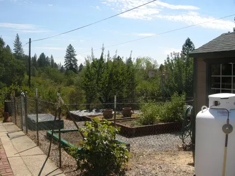 11308 Iron Mountain Rd, Redding, CA 96001 photo 6