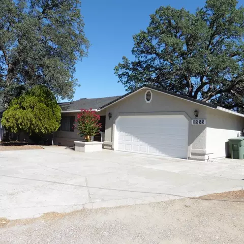 1955 Riviera Dr, Redding, CA 96001 photo 3