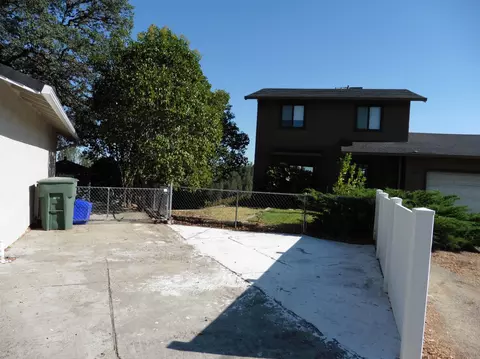 1955 Riviera Dr, Redding, CA 96001 photo 6