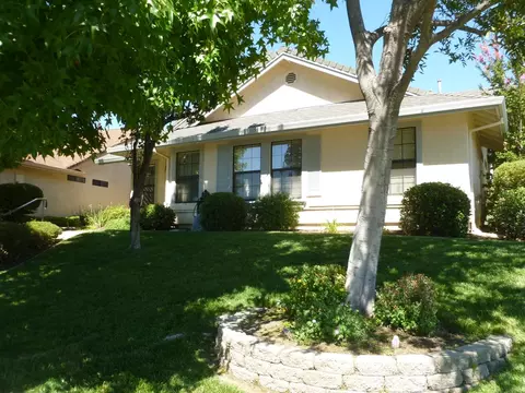 319 Vintage Path, Redding, CA 96003 photo 2