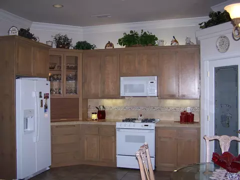 1380 Spanish Bay Dr, Redding, CA 96003 photo 6
