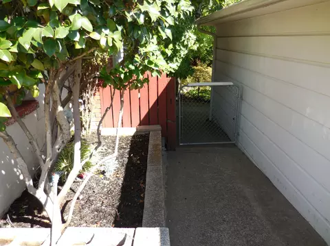 2326 Placer St, Redding, CA 96001 photo 37