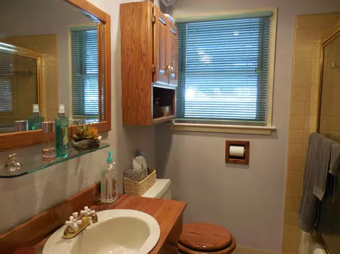2326 Placer St, Redding, CA 96001 photo 47