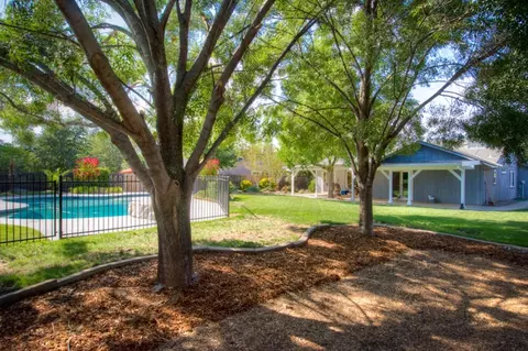 124 Justin Way, Redding, CA 96003 photo 28