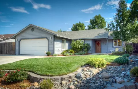 124 Justin Way, Redding, CA 96003 photo 2