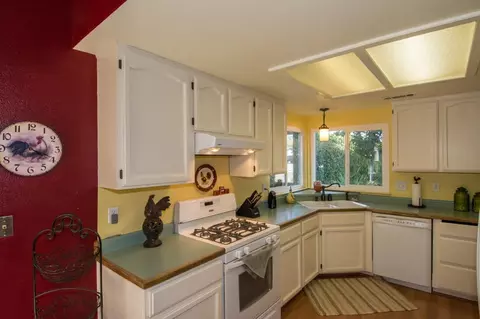 124 Justin Way, Redding, CA 96003 photo 12