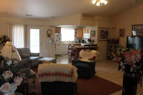 3333 Nathan Dr, Anderson, CA 96007 photo 3