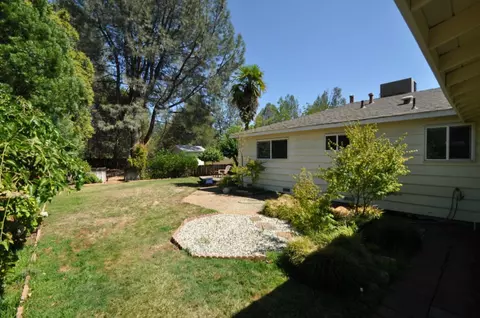2169 Penn Dr, Redding, CA 96002 photo 8