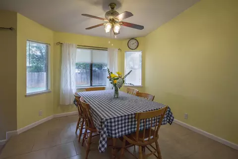 1848 Silverfield Loop, Redding, CA 96002 photo 5