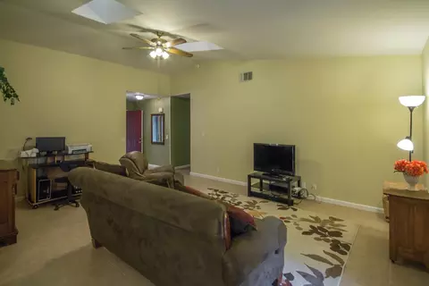 1848 Silverfield Loop, Redding, CA 96002 photo 4
