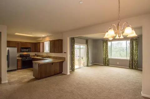 2182 Tuscany Way, Redding, CA 96003 photo 3