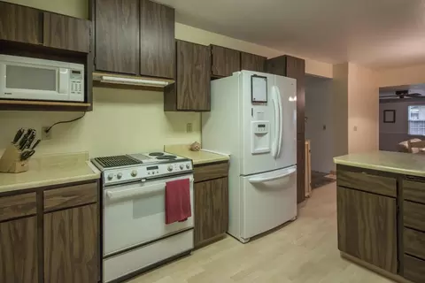 329 Branstetter Ln, Redding, CA 96001 photo 7