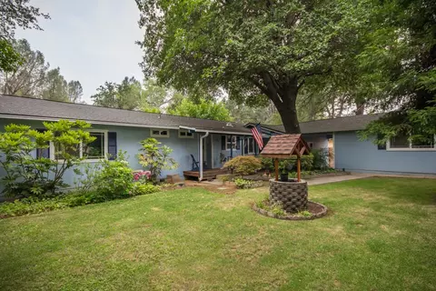 329 Branstetter Ln, Redding, CA 96001 photo 1