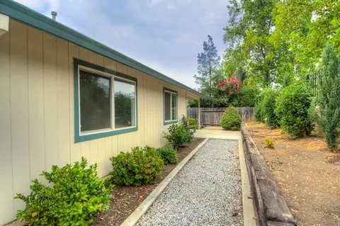 299 Yolla Bolly Trl, Redding, CA 96003 photo 27