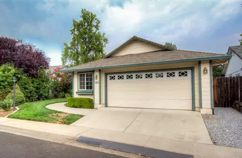 299 Yolla Bolly Trl, Redding, CA 96003 photo 2