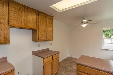 299 Yolla Bolly Trl, Redding, CA 96003 photo 9