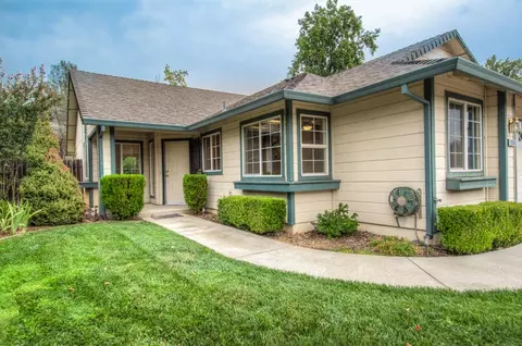299 Yolla Bolly Trl, Redding, CA 96003 photo 1