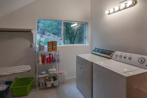 10255 Carrousel Dr, Redding, CA 96001 photo 16