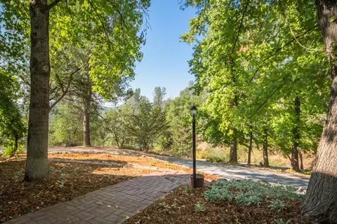 10255 Carrousel Dr, Redding, CA 96001 photo 31