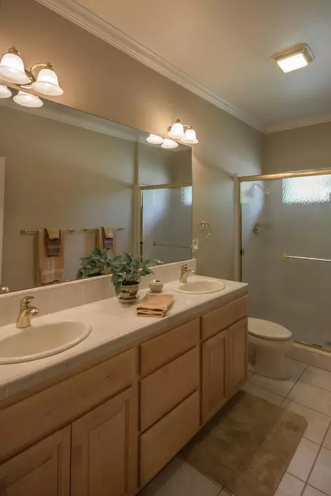 6394 Carmel Dr, Redding, CA 96003 photo 10