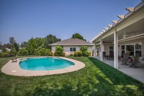6394 Carmel Dr, Redding, CA 96003 photo 15