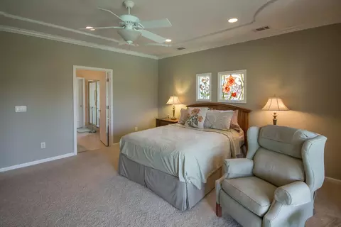 6394 Carmel Dr, Redding, CA 96003 photo 9