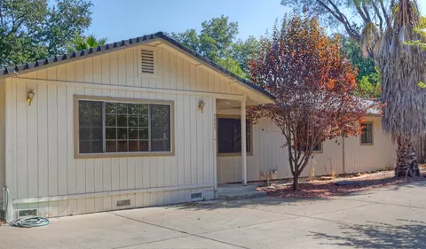 5845 Bell Rd, Redding, CA 96001 photo 2