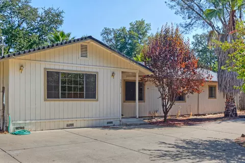 5845 Bell Rd, Redding, CA 96001 photo 1