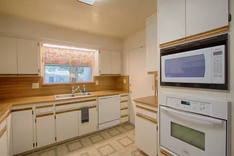 6925 Reflection St, Redding, CA 96001 photo 10