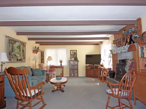 66 Cooper Dr, Redding, CA 96001 photo 3