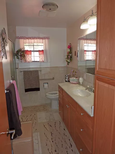 66 Cooper Dr, Redding, CA 96001 photo 7