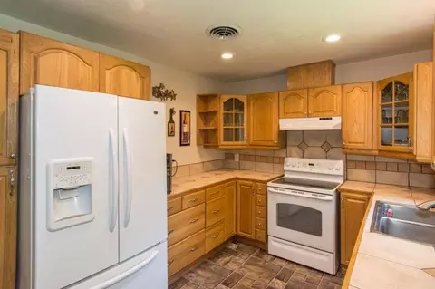 3580 Sacramento Dr, Redding, CA 96001 photo 10