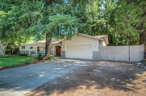3580 Sacramento Dr, Redding, CA 96001 photo 3