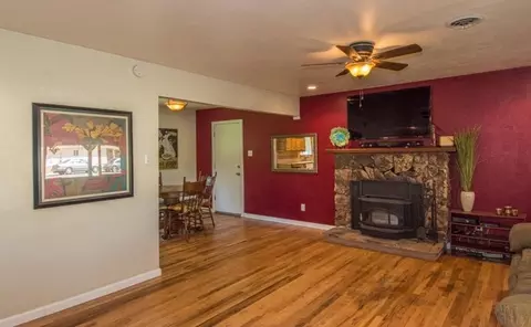 3580 Sacramento Dr, Redding, CA 96001 photo 5