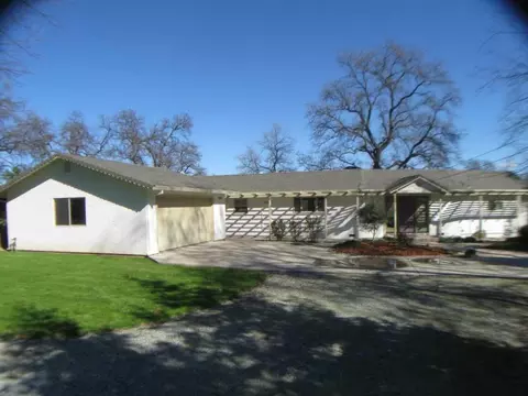 2870 Potts Ln, Redding, CA 96001 photo 2