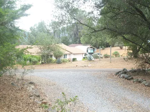 14293 Indian Acres Trl, Redding, CA 96003 photo 9