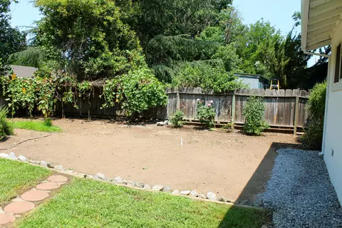 6640 Riverside Dr, Redding, CA 96001 photo 32