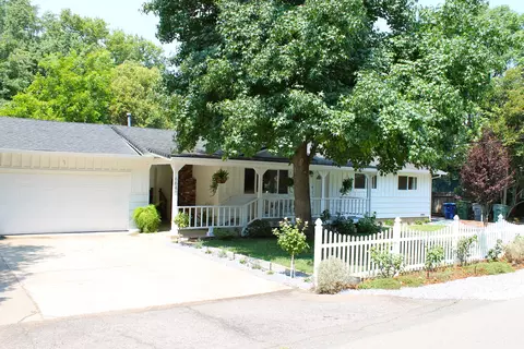 6640 Riverside Dr, Redding, CA 96001 photo 10