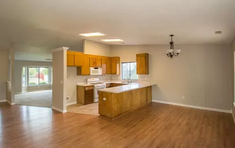 2136 Osprey Ln, Redding, CA 96003 photo 7