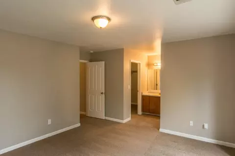 2136 Osprey Ln, Redding, CA 96003 photo 12