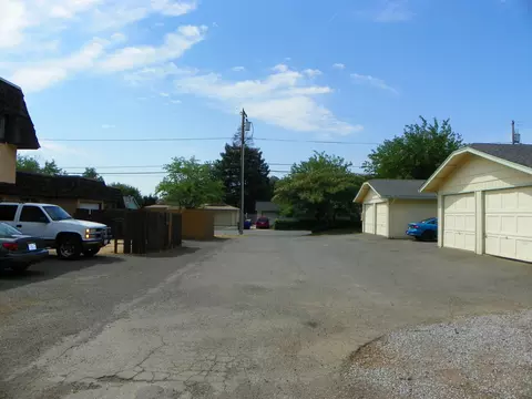 2480 Wilson Ave, Redding, CA 96002 photo 4
