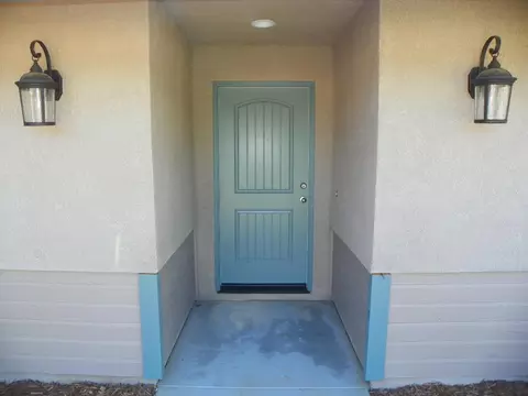 2927 Nicolet, Redding, CA 96001 photo 2